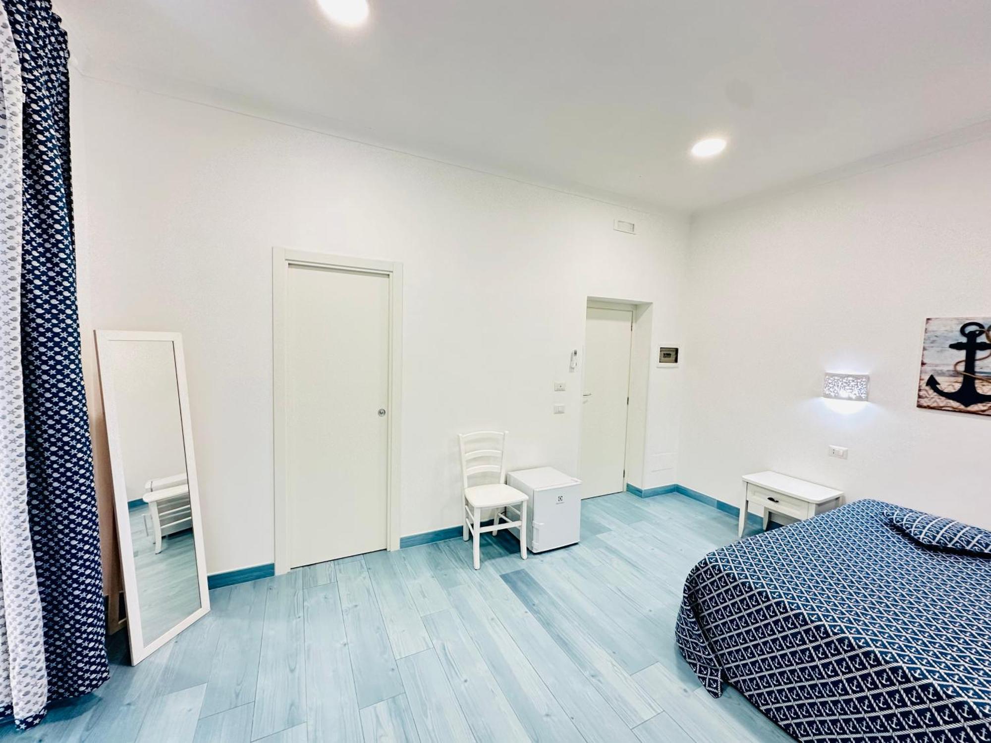 Sky Ponza - Immobilevante Экстерьер фото